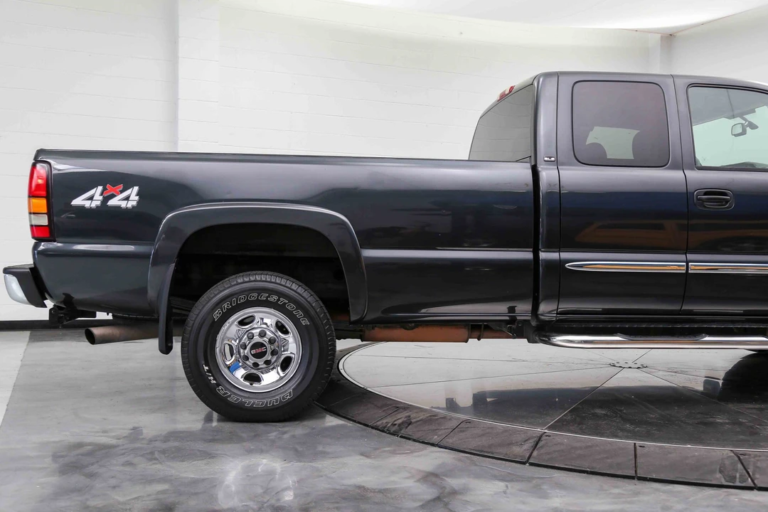 2004 GMC Sierra Heavy Duty 2nd Gen - Image 22 of 31
