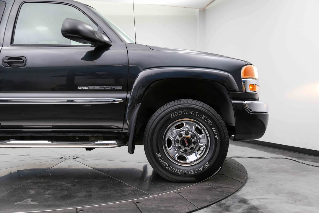 2004 GMC Sierra Heavy Duty 2nd Gen - Image 18 of 31