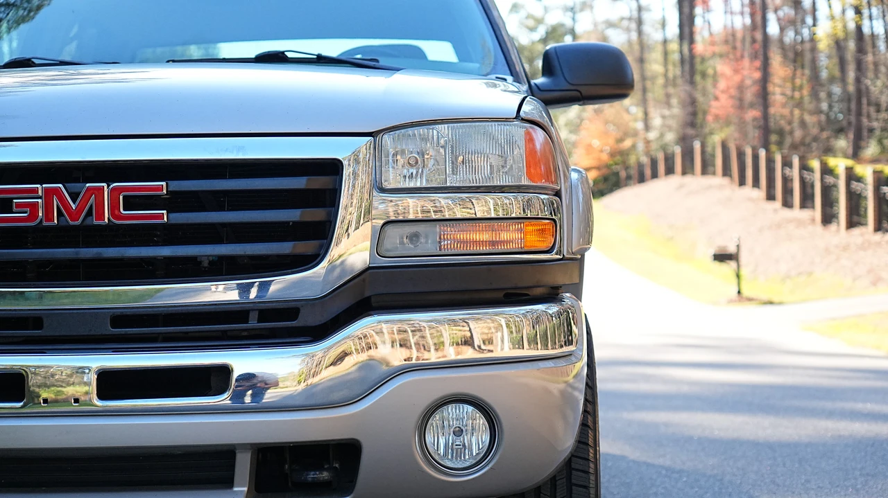 2004 GMC Sierra Heavy Duty 2nd Gen - Image 22 of 31