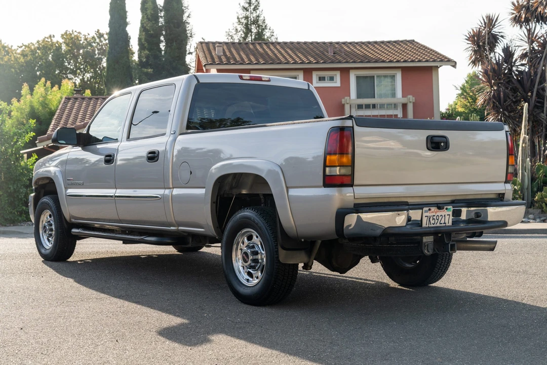 2004 GMC Sierra Heavy Duty 2nd Gen - Image 7 of 31