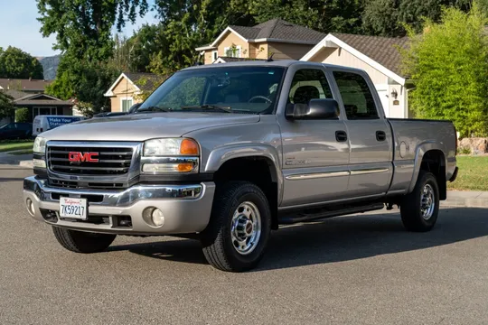 2004 GMC Sierra 2500HD SLT Crew Cab 4×4 Duramax