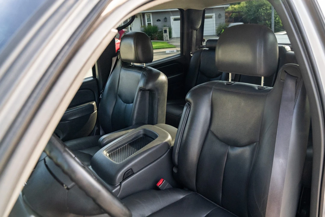 2004 GMC Sierra Heavy Duty 2nd Gen - Image 27 of 31