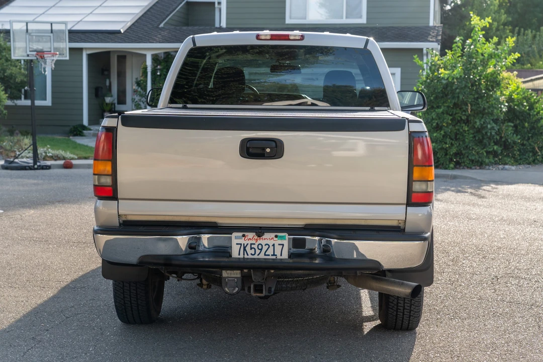 2004 GMC Sierra Heavy Duty 2nd Gen - Image 6 of 31