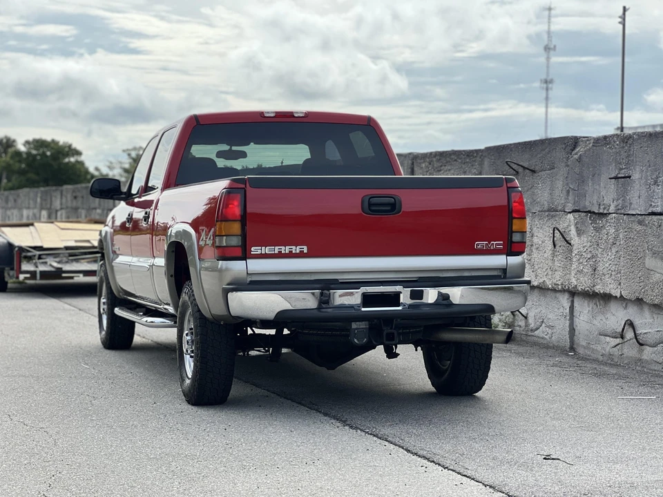 2004 GMC Sierra Heavy Duty 2nd Gen - Image 13 of 31