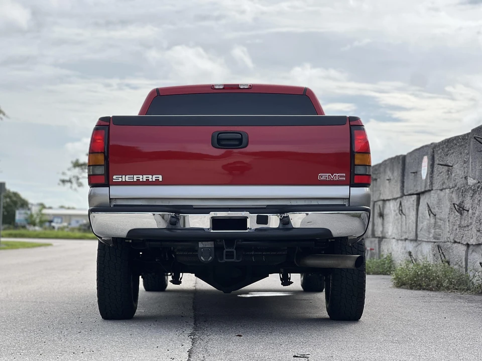 2004 GMC Sierra Heavy Duty 2nd Gen - Image 14 of 31