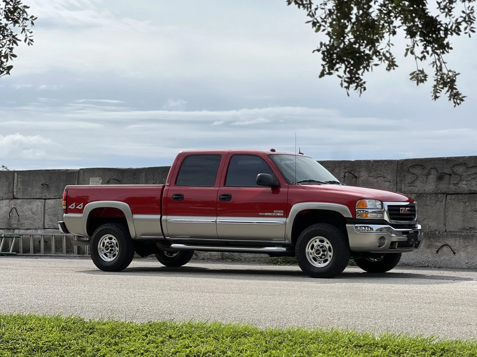 2004 GMC Sierra Heavy Duty 2nd Gen - Image 23 of 31