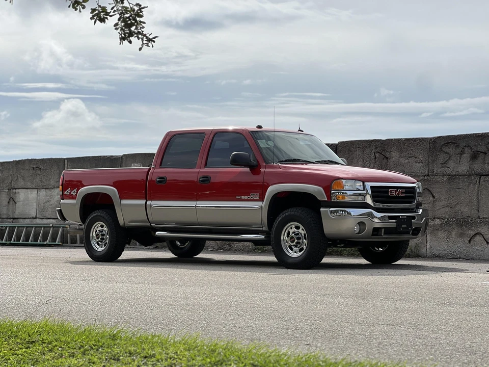 2004 GMC Sierra Heavy Duty 2nd Gen - Image 24 of 31