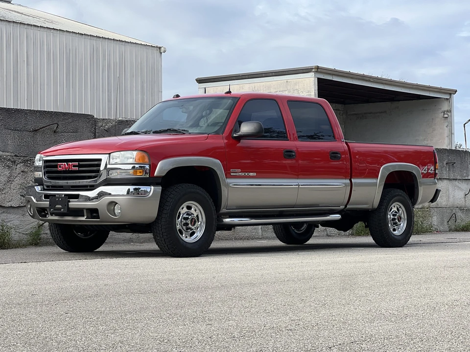 2004 GMC Sierra Heavy Duty 2nd Gen - Image 5 of 31