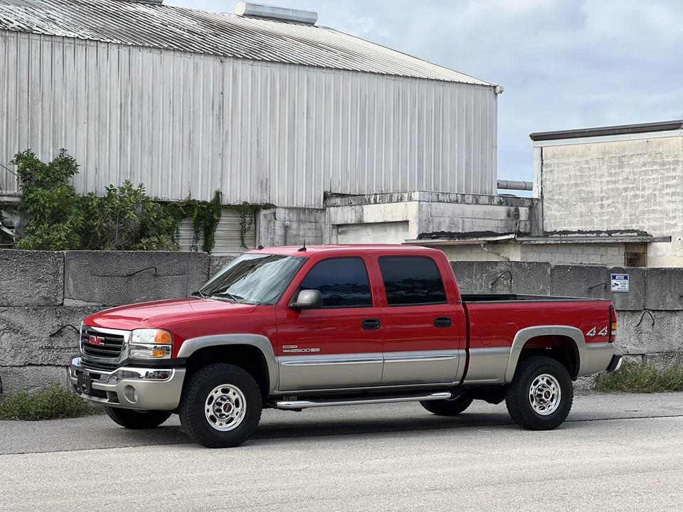 2004 GMC Sierra Heavy Duty 2nd Gen - Image 6 of 31