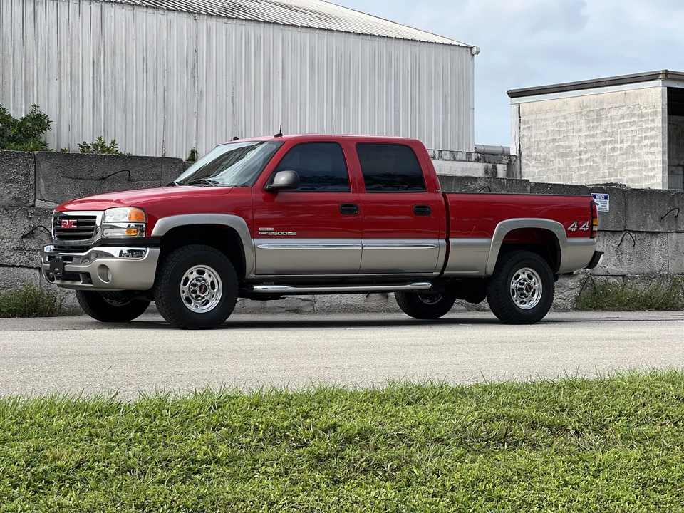 2004 GMC Sierra Heavy Duty 2nd Gen - Image 7 of 31