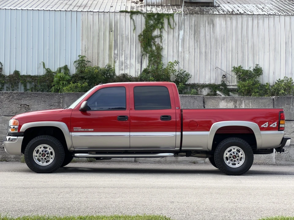 2004 GMC Sierra Heavy Duty 2nd Gen - Image 8 of 31