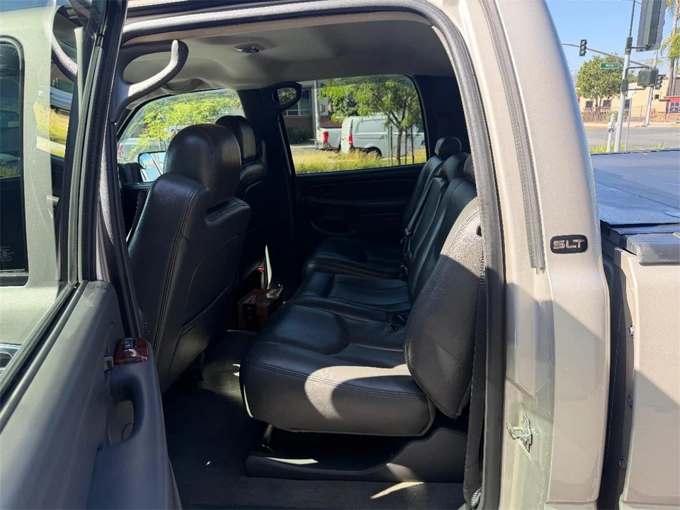 2004 GMC Sierra Heavy Duty 2nd Gen - Image 17 of 21
