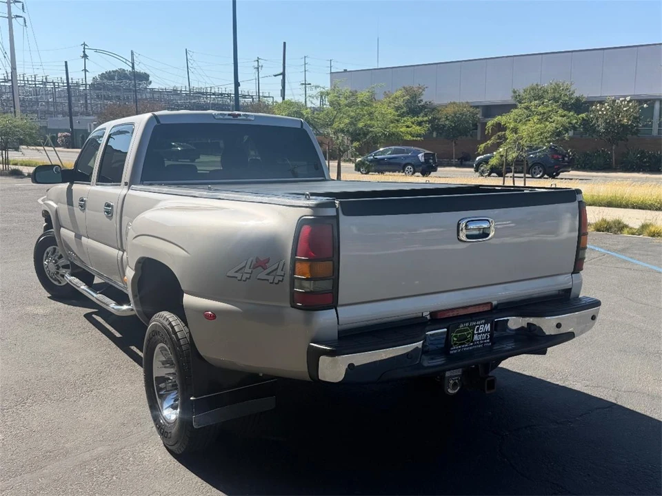 2004 GMC Sierra Heavy Duty 2nd Gen - Image 7 of 21