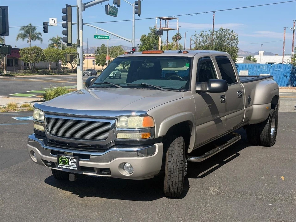 2004 GMC Sierra Heavy Duty 2nd Gen - Image 5 of 21