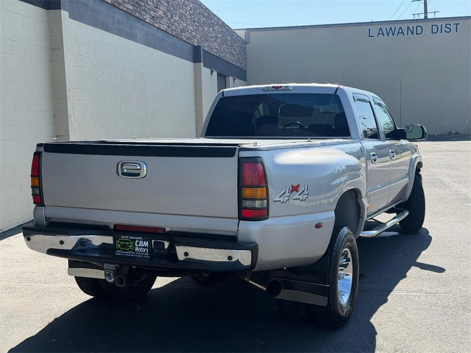 2004 GMC Sierra Heavy Duty 2nd Gen - Image 9 of 21