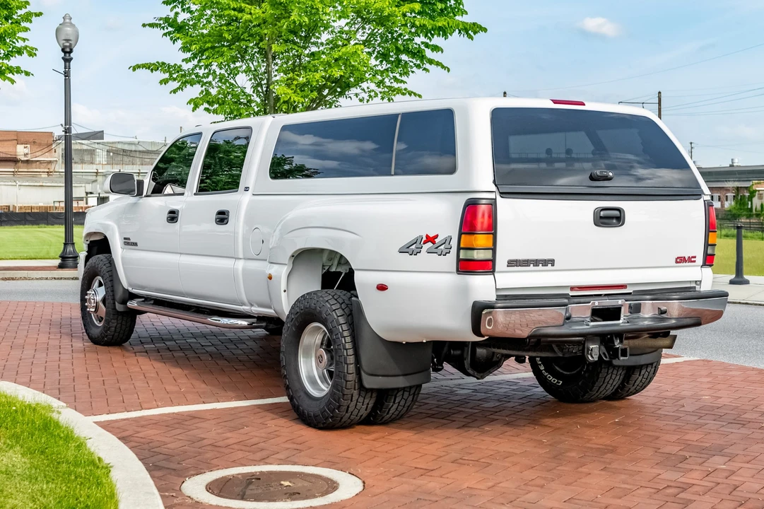 2004 GMC Sierra Heavy Duty 2nd Gen - Image 7 of 31