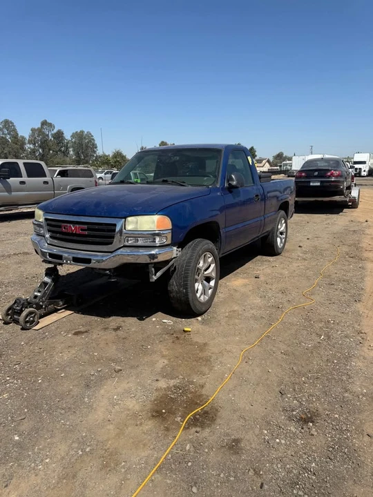 2004 GMC Sierra 2nd Gen - Image 8 of 17
