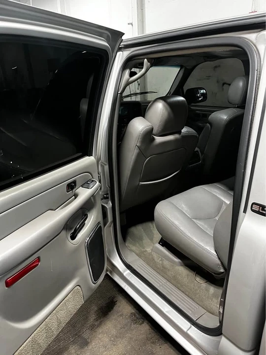 2004 GMC Sierra 2nd Gen - Image 8 of 13