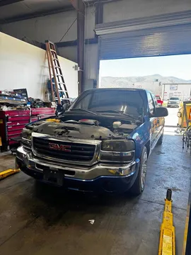 2004 GMC Sierra (Classic) 1500 Extended Cab SL Pickup 4D 6 1/2 ft