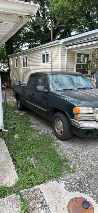 2004 GMC Sierra 2nd Gen - Image 9 of 10