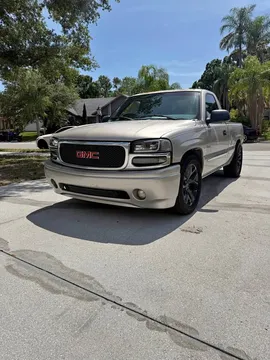 2004 GMC Sierra (Classic) 1500 Regular Cab SL Pickup 2D 6 1/2 ft