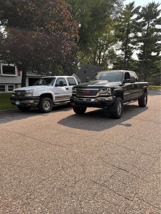 2004 GMC Sierra Heavy Duty 2nd Gen - Image 5 of 8