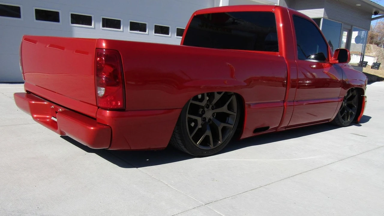 2004 GMC Sierra 2nd Gen - Image 4 of 21