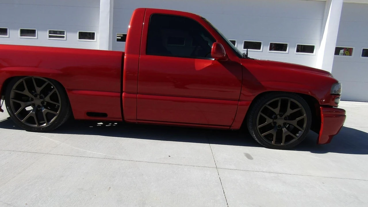 2004 GMC Sierra 2nd Gen - Image 15 of 21