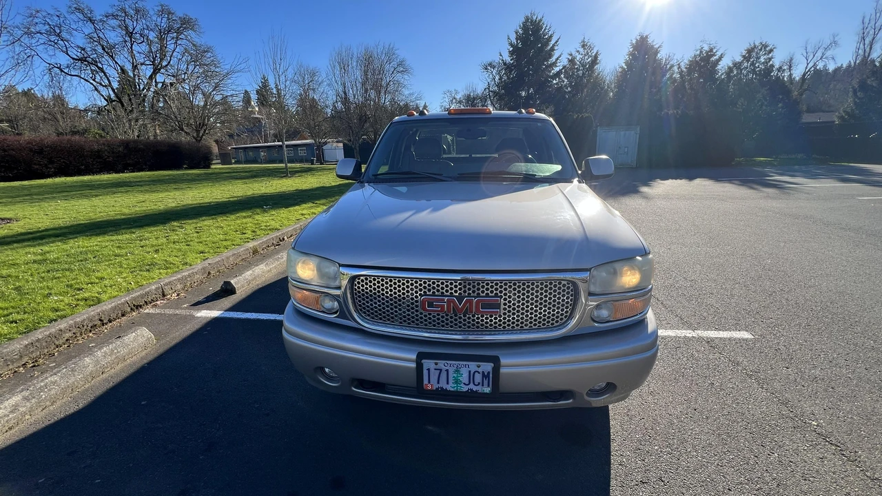 2004 GMC Sierra 2nd Gen - Image 6 of 31