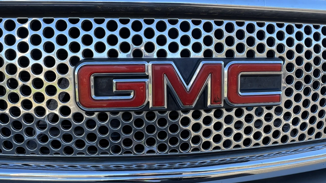 2004 GMC Sierra 2nd Gen - Image 31 of 31