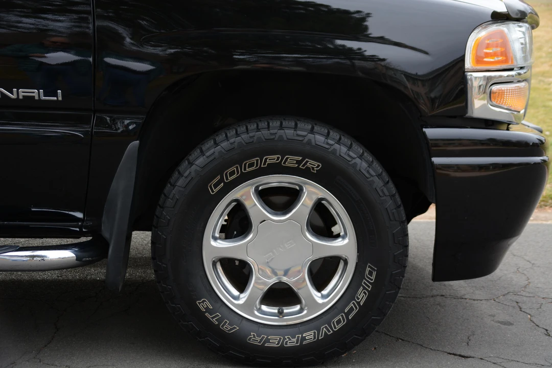 2004 GMC Sierra 2nd Gen - Image 30 of 30