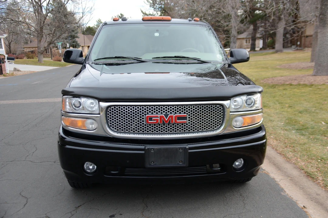 2004 GMC Sierra 2nd Gen - Image 2 of 30