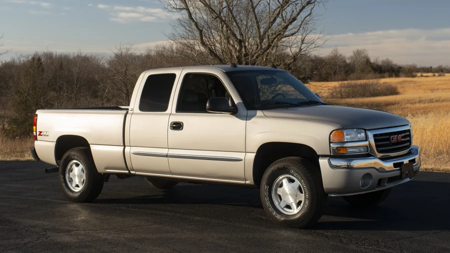 2004 GMC Sierra 2nd Gen - Image 12 of 12