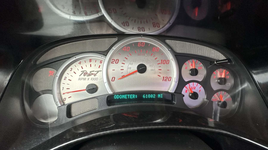 2004 GMC Sierra 2nd Gen - Image 16 of 23