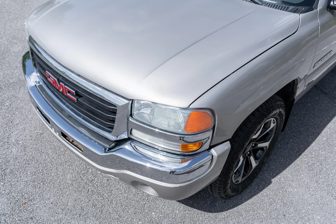 2004 GMC Sierra 2nd Gen - Image 14 of 31