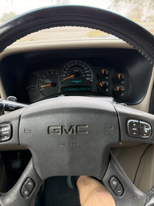 2004 GMC Sierra 2nd Gen - Image 13 of 15