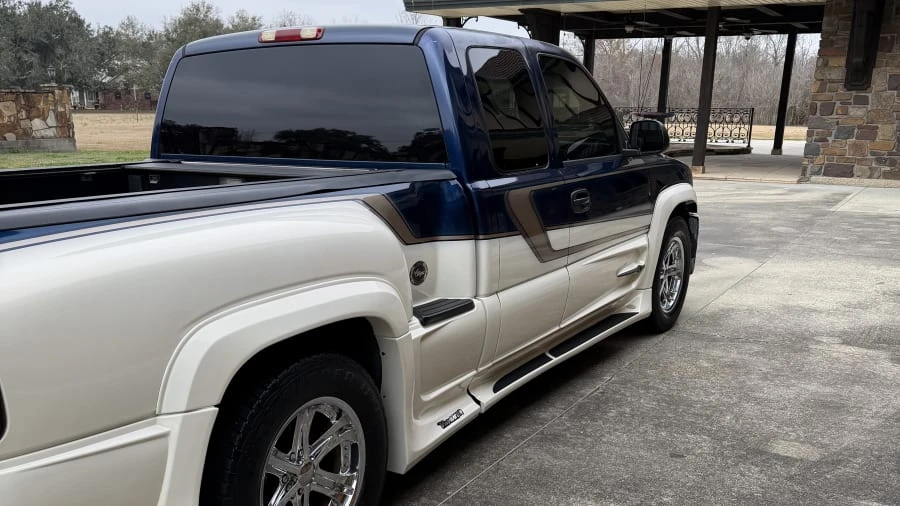 2004 GMC Sierra 2nd Gen - Image 11 of 15