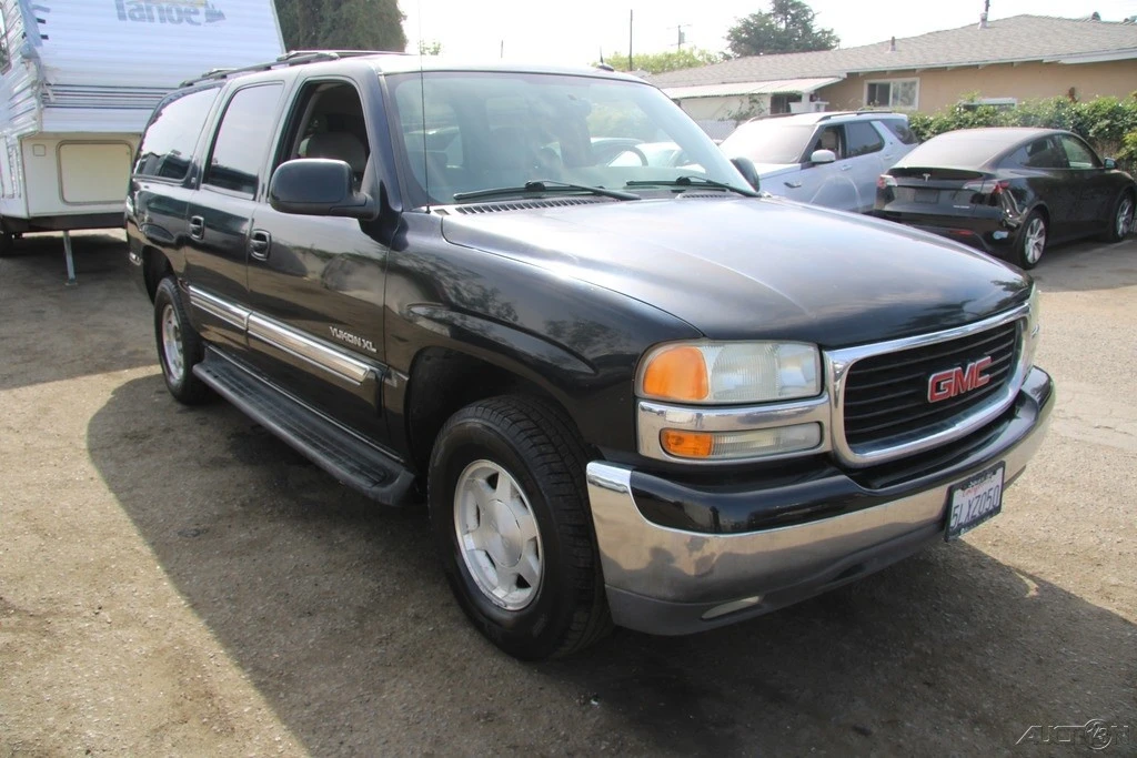 2004 GMC Yukon 2nd Gen - Image 10 of 21