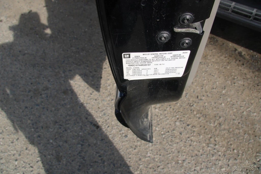 2004 GMC Yukon 2nd Gen - Image 12 of 21