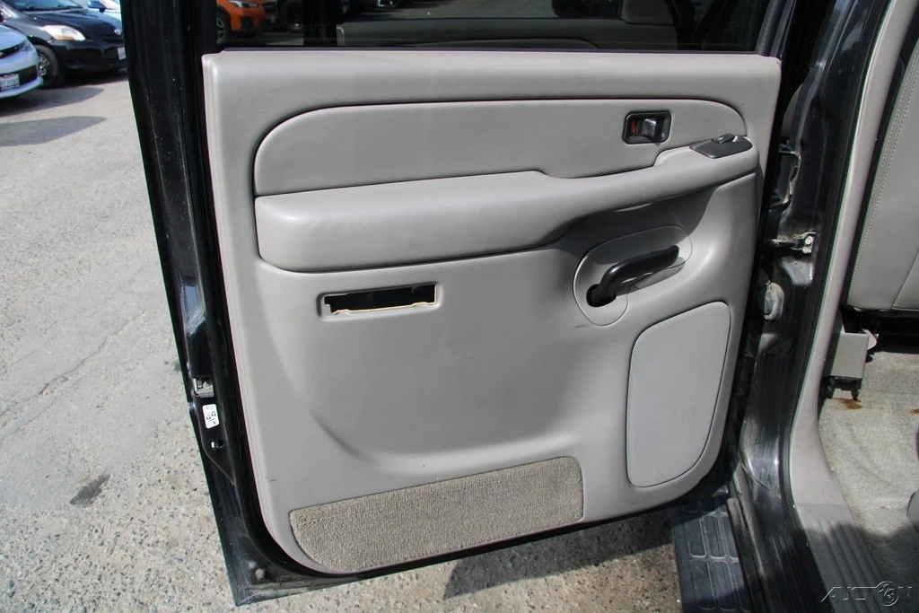 2004 GMC Yukon 2nd Gen - Image 20 of 21