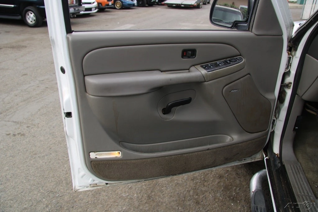 2004 GMC Yukon 2nd Gen - Image 14 of 21
