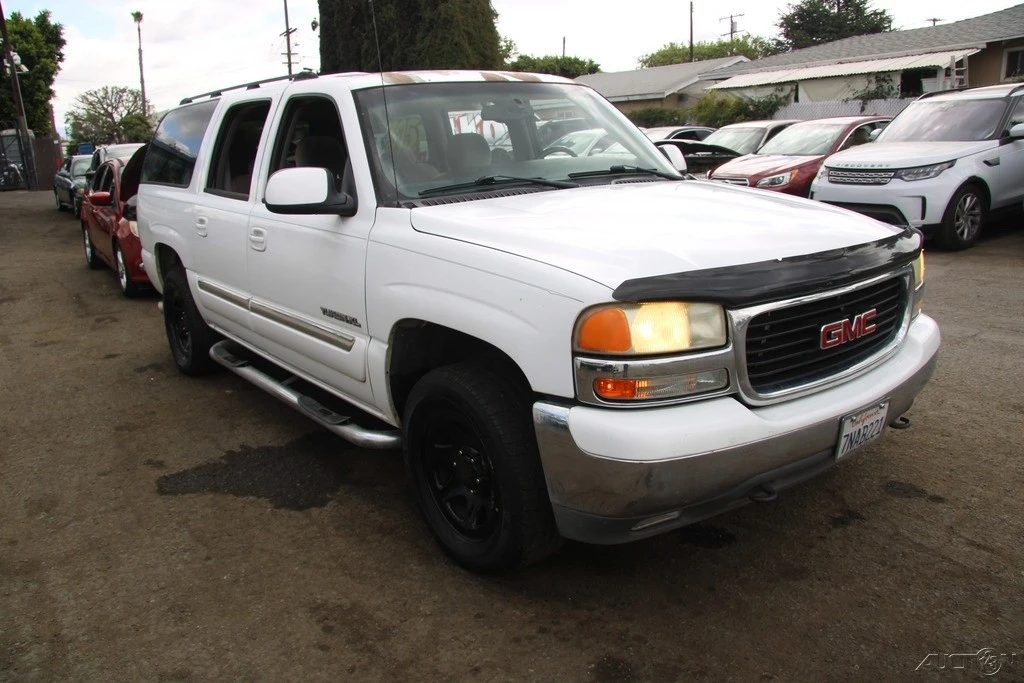 2004 GMC Yukon 2nd Gen - Image 11 of 21