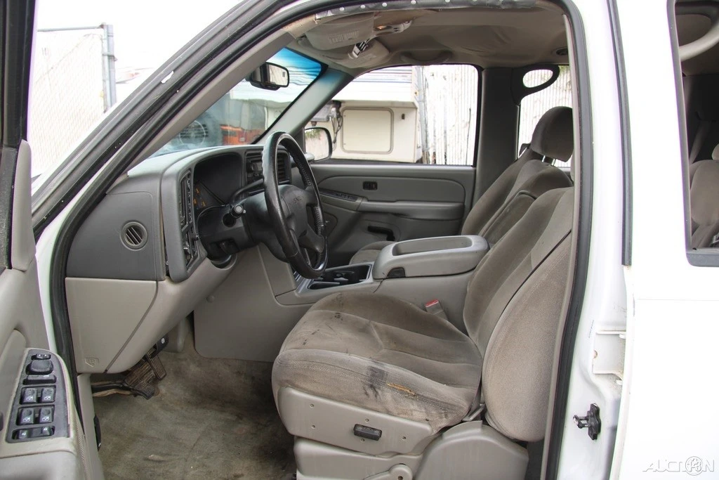 2004 GMC Yukon 2nd Gen - Image 15 of 21