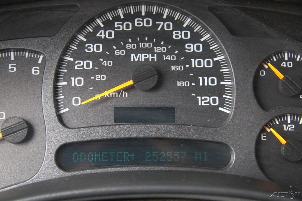 2004 GMC Yukon 2nd Gen - Image 20 of 21