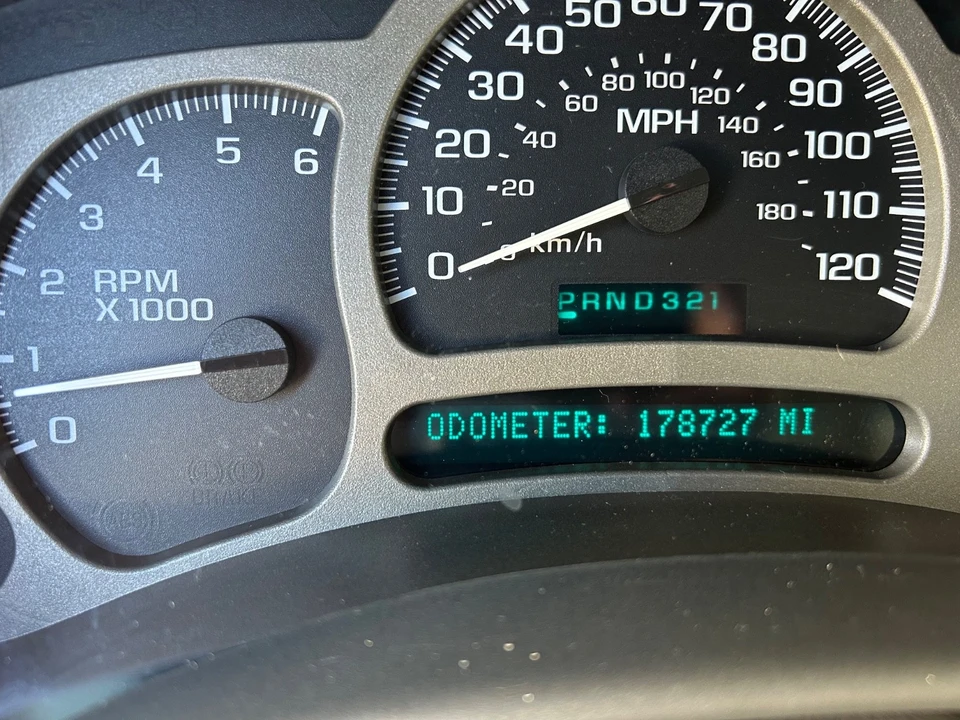 2004 GMC Yukon 2nd Gen - Image 21 of 21