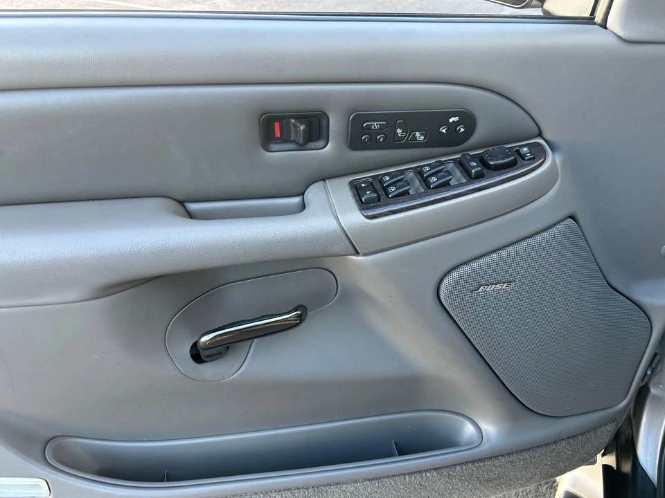 2004 GMC Yukon 2nd Gen - Image 18 of 21