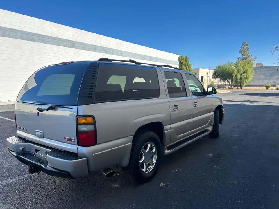 2004 GMC Yukon 2nd Gen - Image 3 of 21