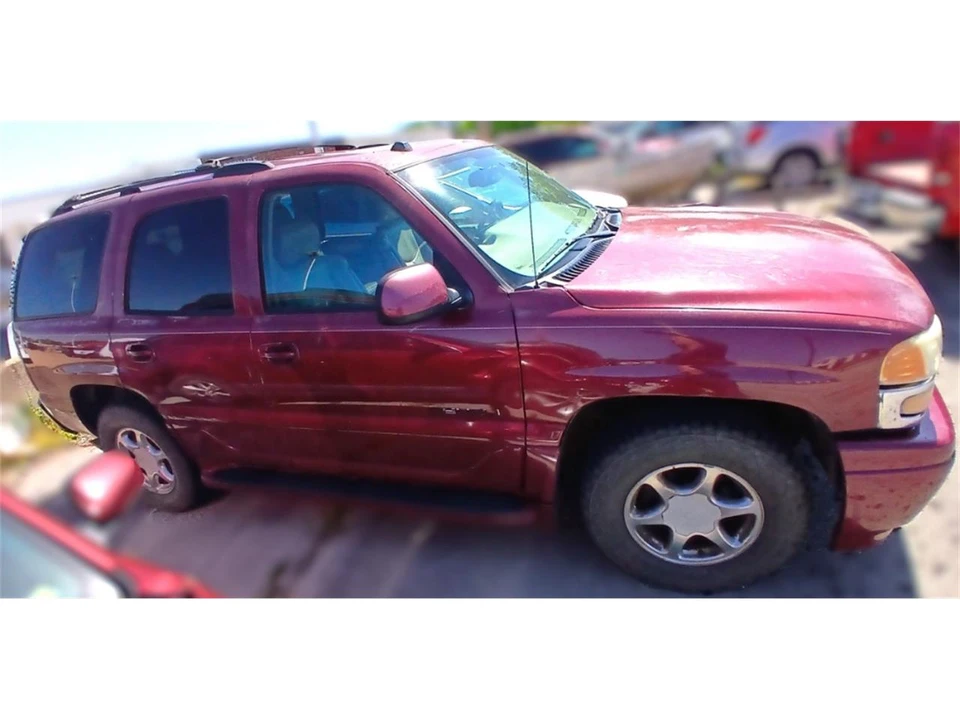2004 GMC Yukon 2nd Gen - Image 5 of 29