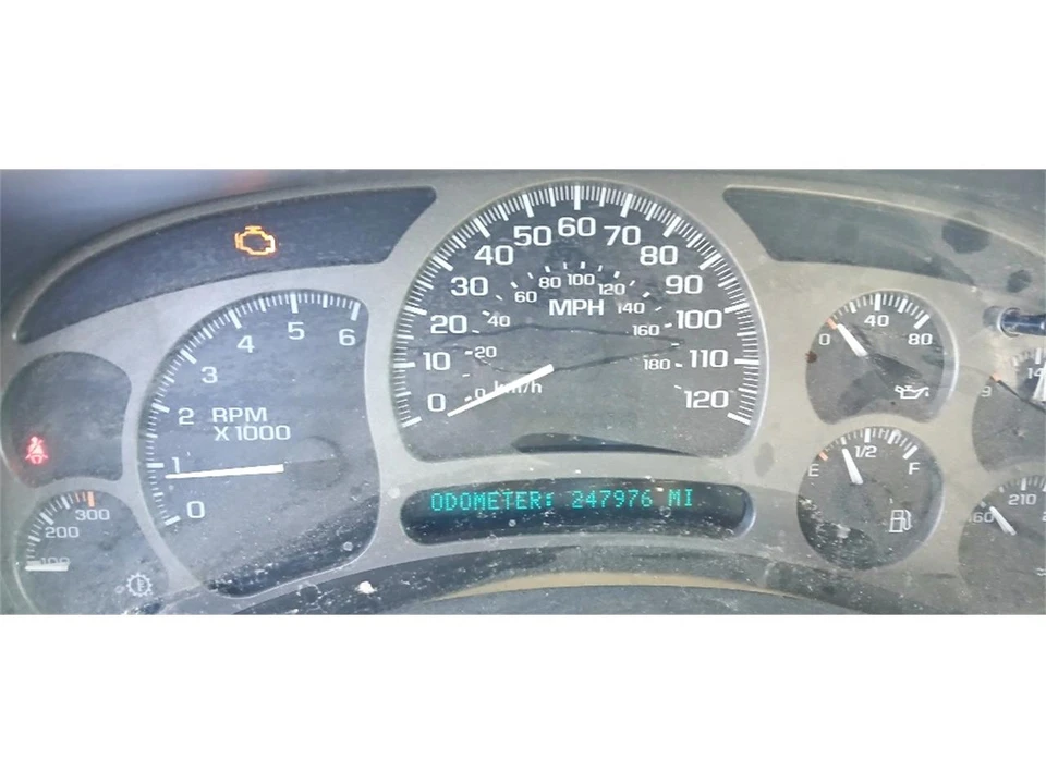 2004 GMC Yukon 2nd Gen - Image 21 of 29