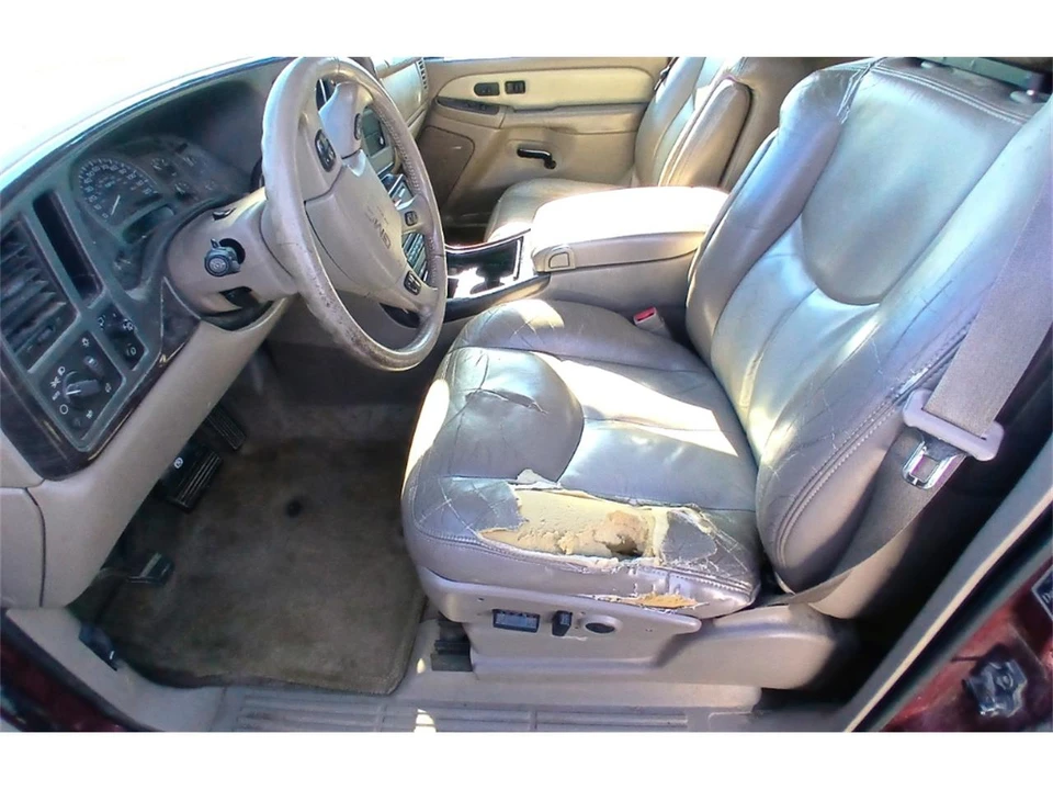 2004 GMC Yukon 2nd Gen - Image 24 of 29